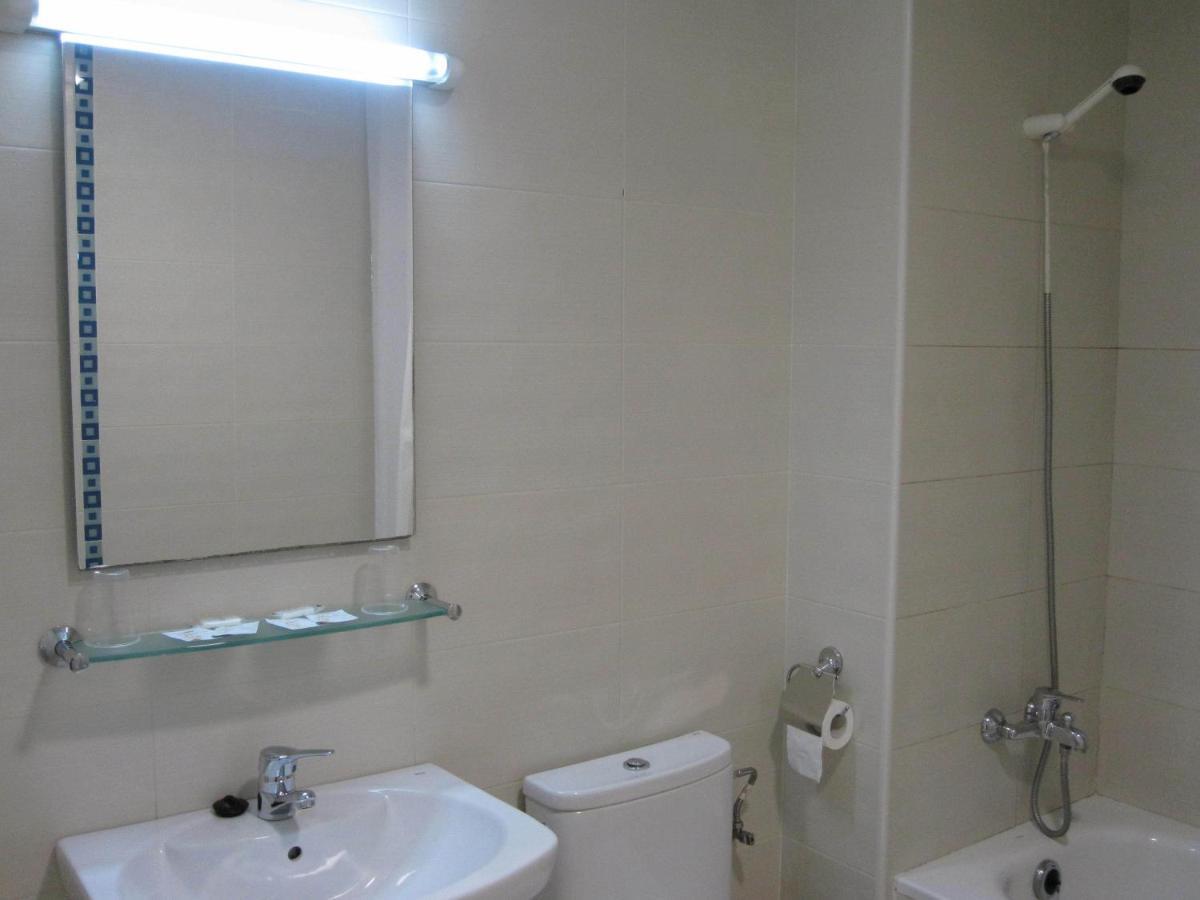 Hotel Blauet By Bossh Hotels El Prat de Llobregat Room photo